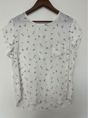 Lily White Women's White Floral Print Blouse, Size XL, Very Good Condition